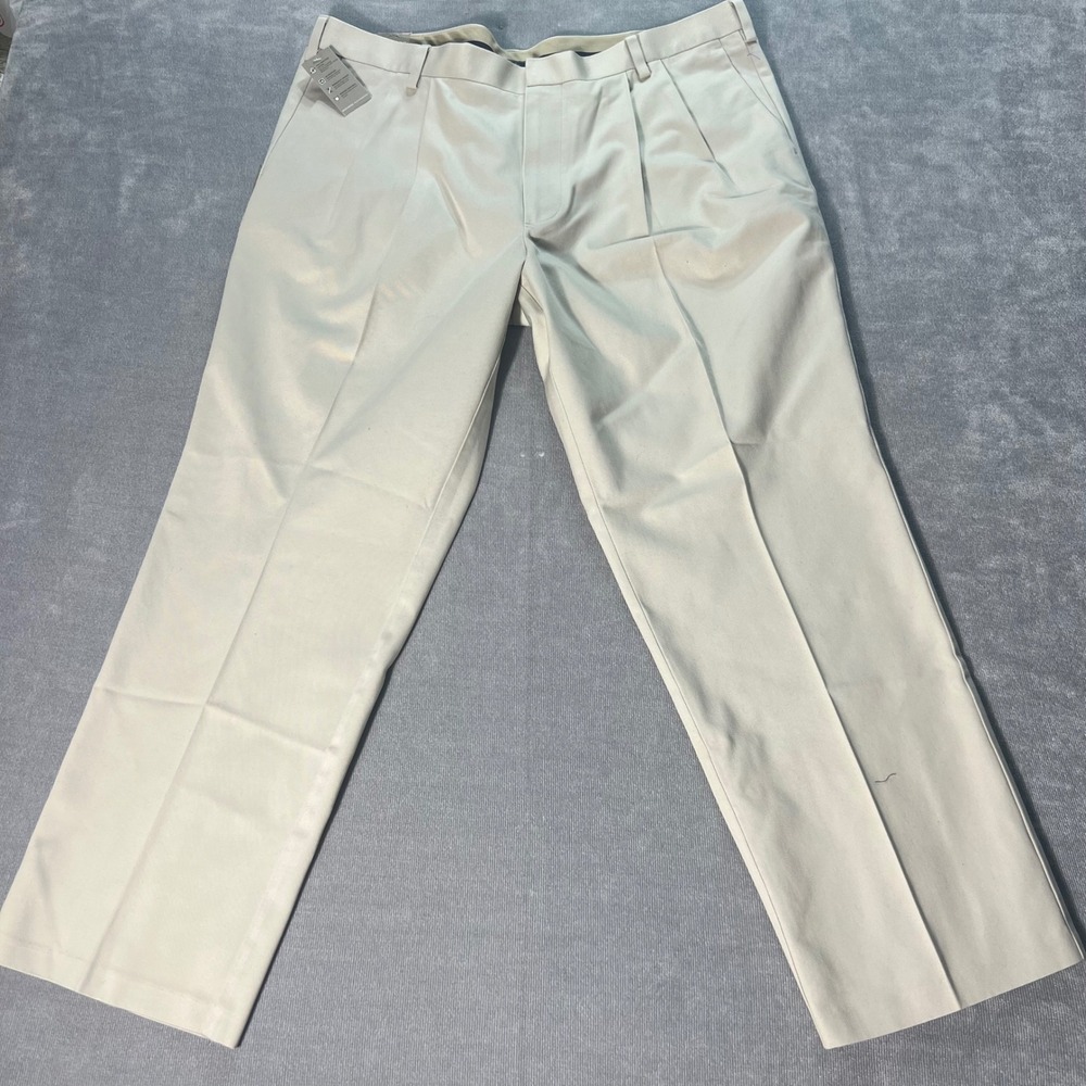 Dockers D3 Classic Fit Pleated Iron Free Khaki Pants Tan Mens 40x30 NEW